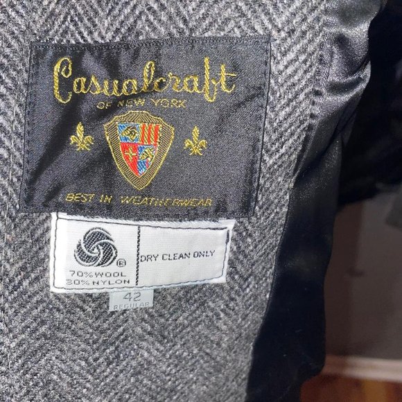 Blazer - Picture 4 of 4